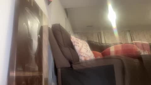 Snapshot of layla216903 chatting on 09.13.25 layla online show from 09.13.25