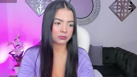 Layla Breezee online show from 01.06.26