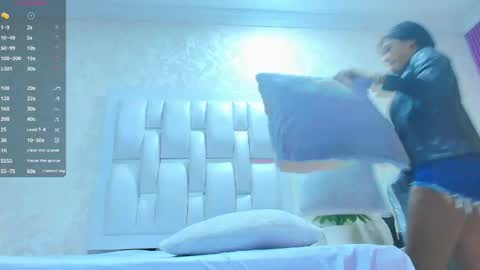 L A Y L A online show from 04.13.26