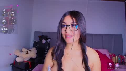 Layla online show from 01.25.25
