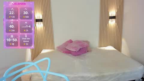 Snapshot of laylaember chatting on 02.25.26 LaylaEmber online show from 02.25.26