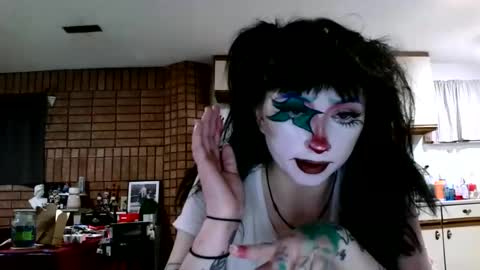 Layla Kills online show from 01.09.25