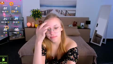 layriantavee online show from 02.13.25