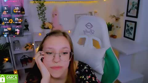 layriantavee online show from 02.26.25