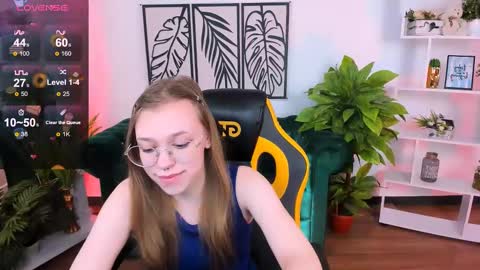 layriantavee online show from 03.07.25