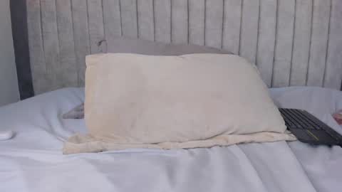    online show from 03.11.25