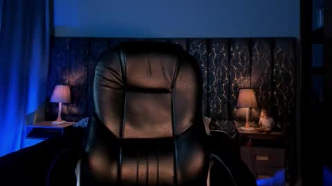 Lea Velle online show from 11.22.25