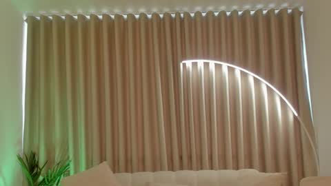 leahaltomm online show from 09.19.25