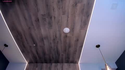 Snapshot of leahlombardi_ chatting on 10.12.25 leahlombardi_ online show from 10.12.25