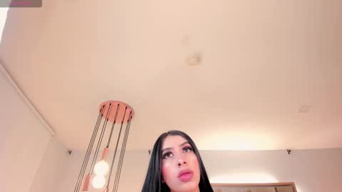 leahlombardi_ online show from 01.10.26