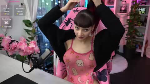 Leah online show from 01.26.25