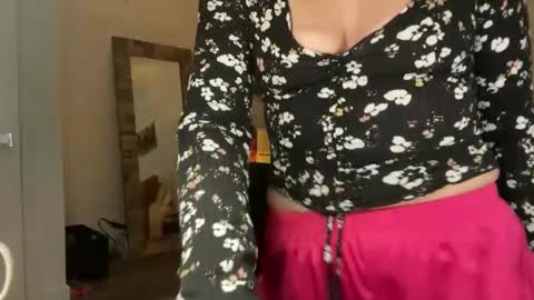 Leah Sparkles online show from 01.11.26