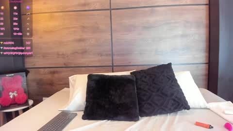 Hey Im Lea online show from 01.03.25