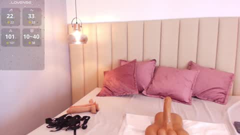 Hey Im Lea online show from 02.20.25