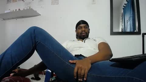 Snapshot of leandrohurtado69 chatting on 05.15.26 Latino hot online show from 05.15.26