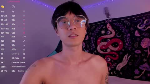 Snapshot of leaneseb chatting on 01.11.25 leaneseb online show from 01.11.25