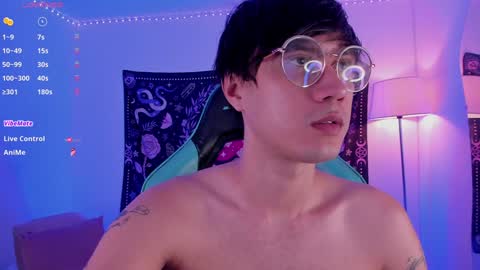 Snapshot of leaneseb chatting on 01.19.25 leaneseb online show from 01.19.25