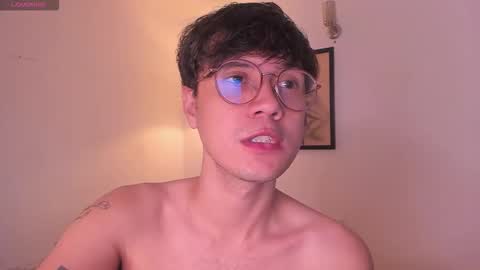 Snapshot of leaneseb chatting on 11.14.25 leaneseb online show from 11.14.25