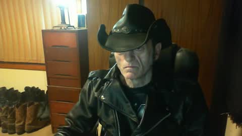 Snapshot of leathergreaser chatting on 07.10.26 leathergreaser online show from 07.10.26