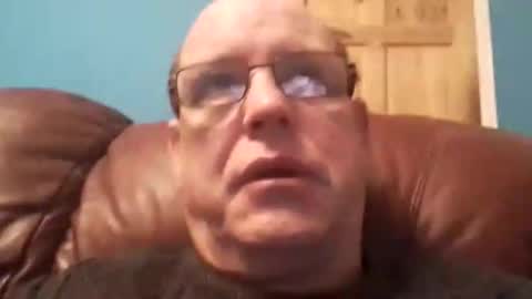 Snapshot of leatherpants68 chatting on 11.23.25 leatherpants68 online show from 11.23.25