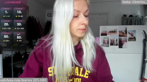 Snapshot of leavixx chatting on 12.03.24 LeaVixx online show from 12.03.24