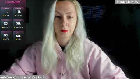 Snapshot of leavixx chatting on 01.01.25 LeaVixx online show from 01.01.25