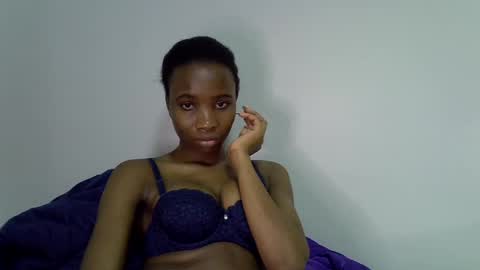Snapshot of lee_shaz chatting on 06.22.26 lee baby online show from 06.22.26