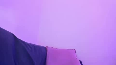 Snapshot of leefoxx chatting on 10.06.25 Leefoxx online show from 10.06.25