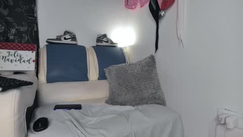 leenar_key online show from 01.31.25