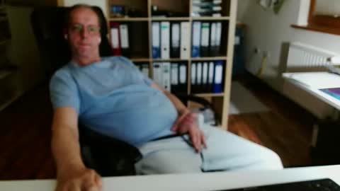 Snapshot of lefti27 chatting on 04.27.26 Dave online show from 04.27.26