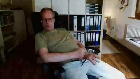 Snapshot of lefti27 chatting on 05.19.26 Dave online show from 05.19.26