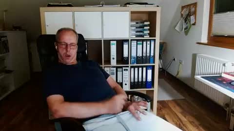 Snapshot of lefti27 chatting on 06.11.26 Dave online show from 06.11.26