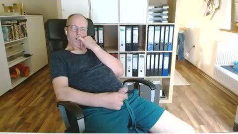 Snapshot of lefti27 chatting on 07.26.26 Dave online show from 07.26.26