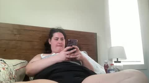 Snapshot of legallybrun91 chatting on 04.22.26 legallybrun91 online show from 04.22.26