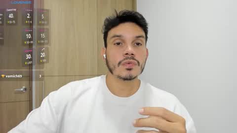 Alejandro online show from 10.18.25