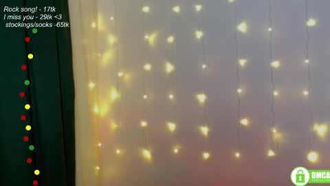 Snapshot of leia_bell chatting on 05.15.26 hey Im Leia and I love rock online show from 05.15.26
