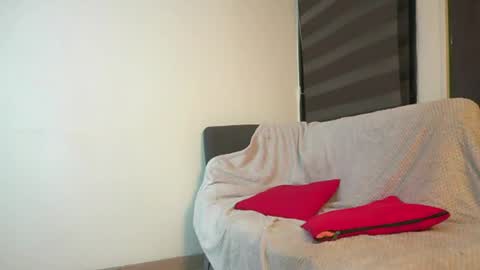 Leah online show from 06.04.26