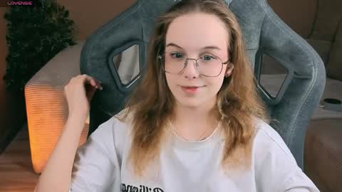 Snapshot of leiamurphy chatting on 05.10.26 Leia online show from 05.10.26