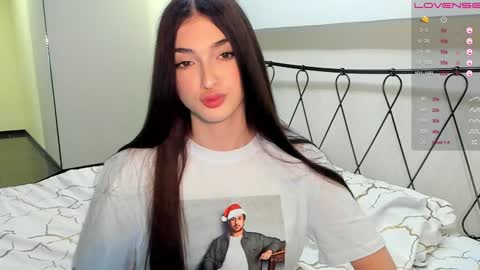 Leila online show from 01.27.25