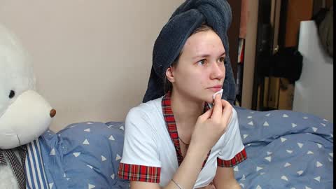 leila_bambi_ online show from 12.09.24