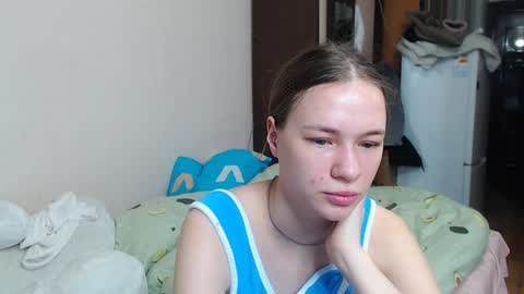 leila_bambi_ online show from 01.15.25