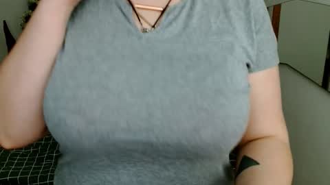 Leila online show from 01.16.25