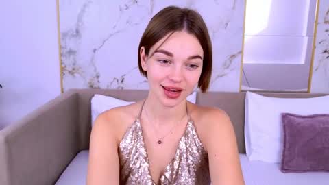 Snapshot of leilalawson chatting on 02.06.25 LeilaLawson online show from 02.06.25