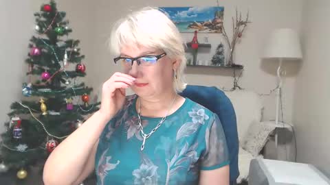 Leila Kinky online show from 12.21.24