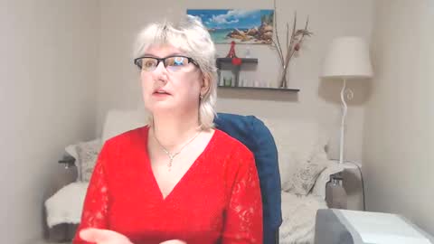 Leila Kinky online show from 02.18.25