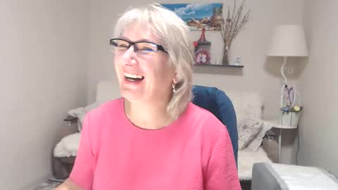 Leila Kinky online show from 09.27.25