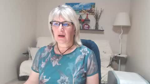Leila Kinky online show from 07.14.26