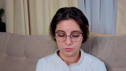 Snapshot of lelahcaminero chatting on 11.06.25 Alexandria online show from 11.06.25