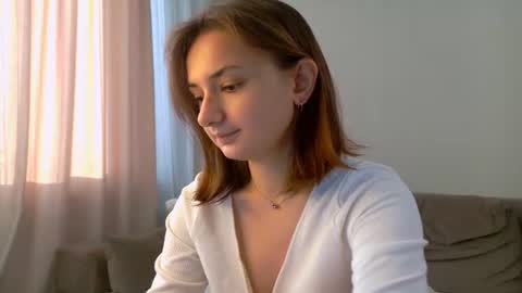 Lelia online show from 08.10.26