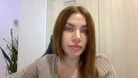 Snapshot of lena6122000 chatting on 10.24.25 lena6122000 online show from 10.24.25